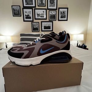 Nike Air 200
